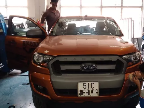 Kính Chắn Gió Xe Hyundai Kona